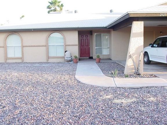2nd image of 2925 W Michelle Dr