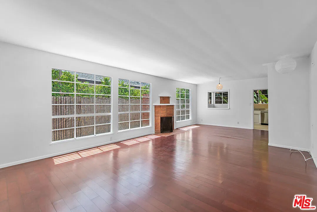 2 bed, 3.0 bath, 1860 sqft, $6,795 — Photo 4