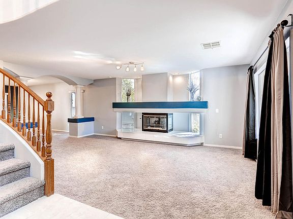 5th image of 1062 Aspen Breeze Ave