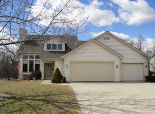 2109 Laforge Ln, Auburn, IN 46706