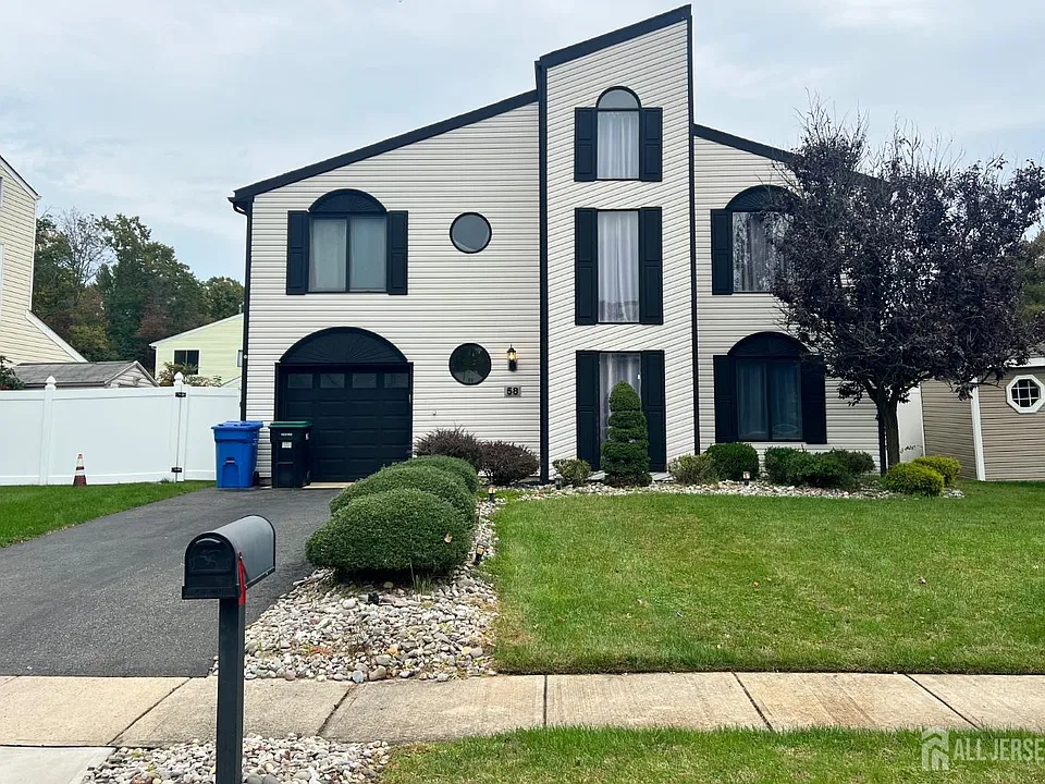 58 Hale Ct