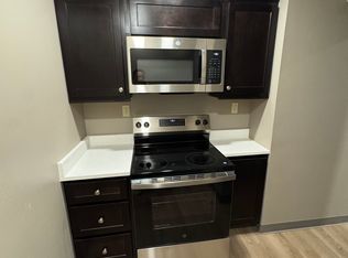 220 Court St #3, Alton, IL 62002