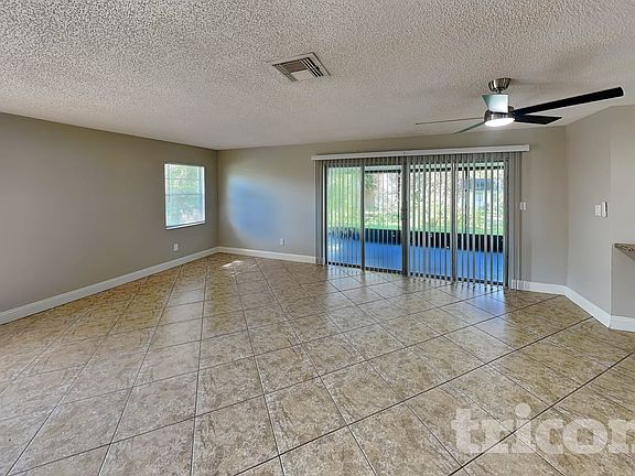 3rd image of 1548 Silver Fox Cir