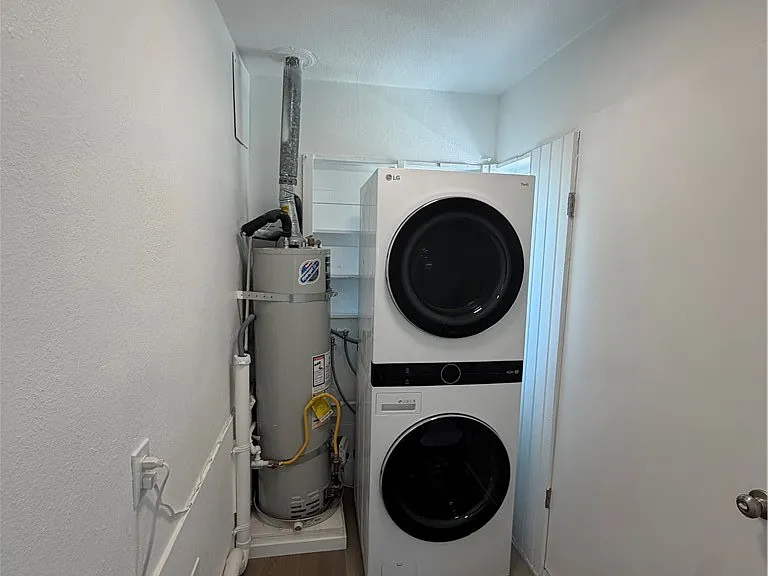 125 W Valencia Dr #A — Photo 18