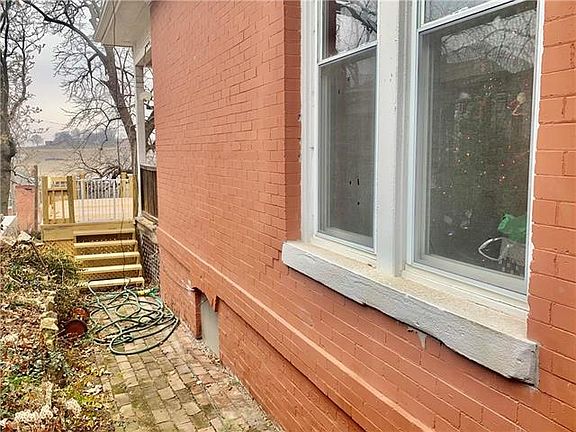 4th image of 710 N 5th St