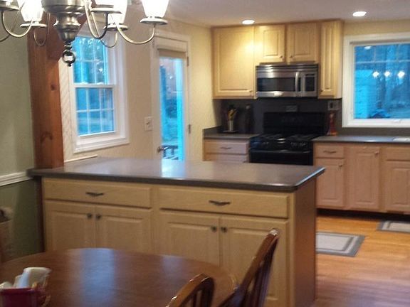 3rd image of 245 Twin Fawn Dr