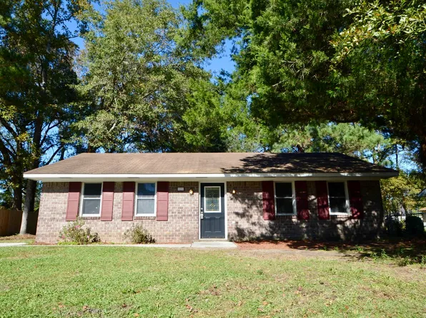 121 Stephanie Cir, Summerville, SC 29483