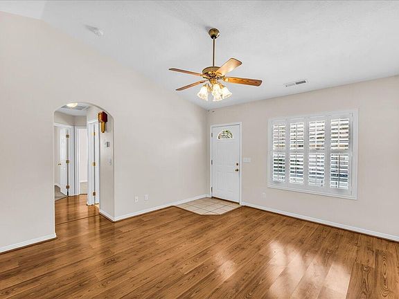 4th image of 348 W 300th St S #5