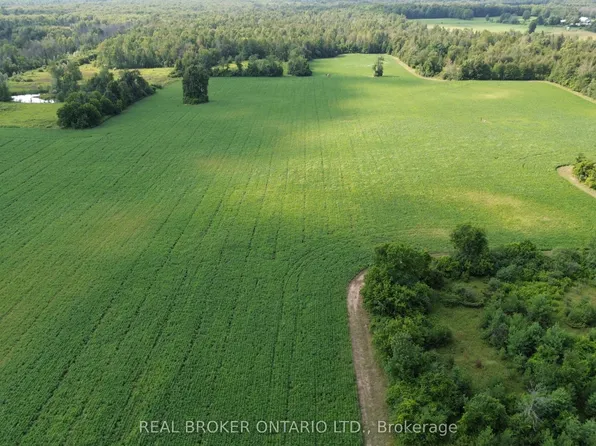 3115 Paden Rd, Ottawa, ON K0A 2T0