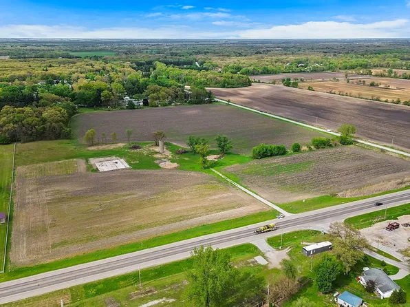 10182 N 500 E, Demotte, IN 46310