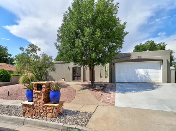 6400 Torreon Dr NE, Albuquerque, NM 87109