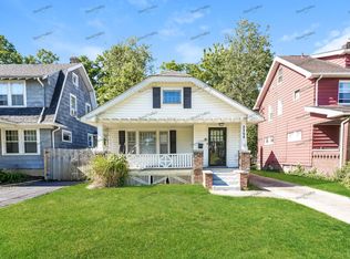 3364 Silsby Rd, Cleveland Heights, OH 44118