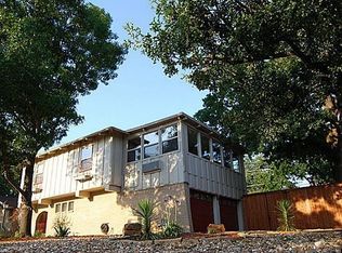 2502 Crestview Cir, Irving, TX 75062