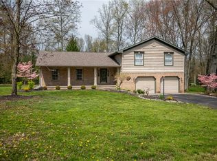 4891 Northwoods Dr, Hermitage, PA 16148