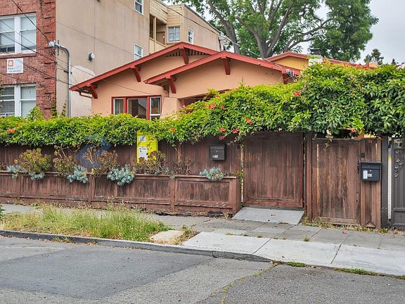 3rd image of 2145 Grant St