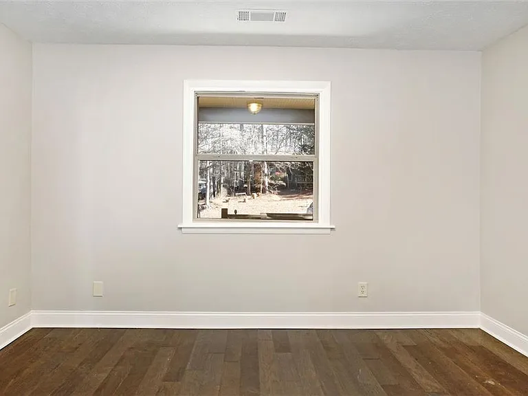 5345 Sugar Ridge Dr — Photo 9
