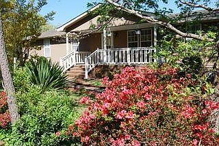 2nd image of 277 Rollingwood Dr