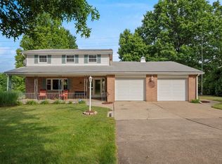 100 Lynn Haven Dr, Beaver, PA 15009