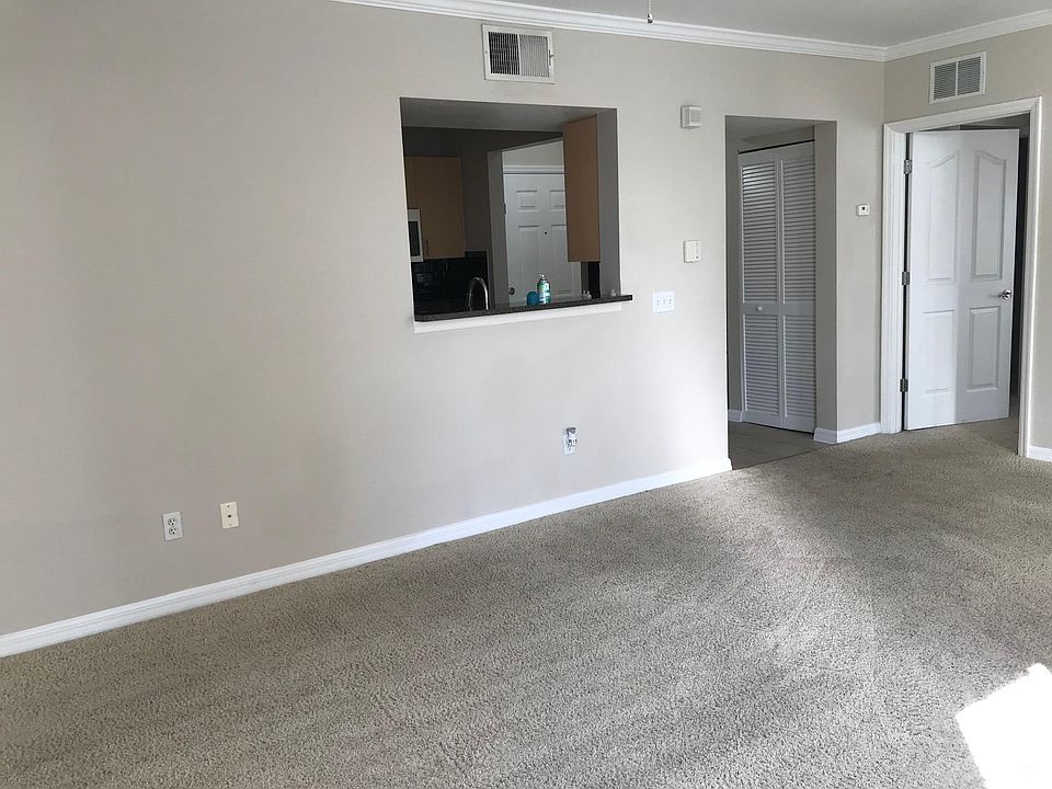 1st image of 1875 Lakemont Ave APT 109