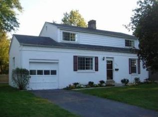 2047 Inchcliff Rd, Upper Arlington, OH 43221