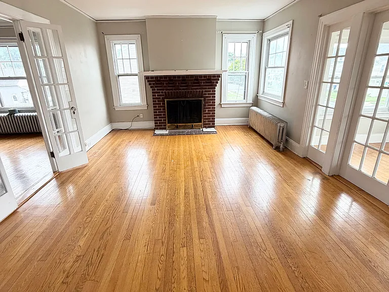 62 Quaker Ln S #2 — Photo 5