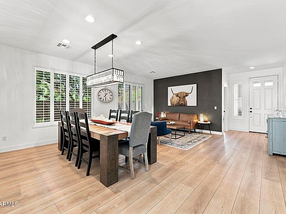 4th image of 39901 N PRIDE Drive