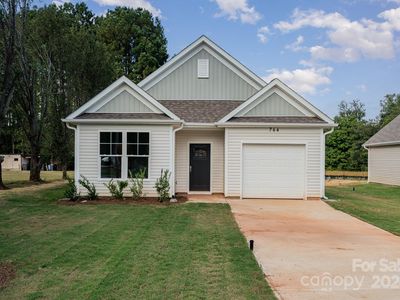694 Brown St, Lexington, NC, 27292