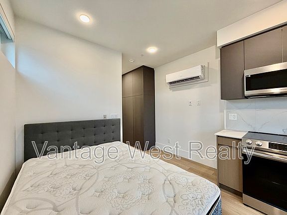 5th image of 720 Klo Rd #301