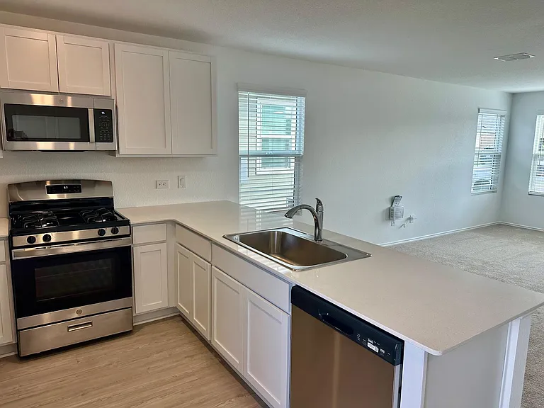 228 Sormonne Loop — Photo 13