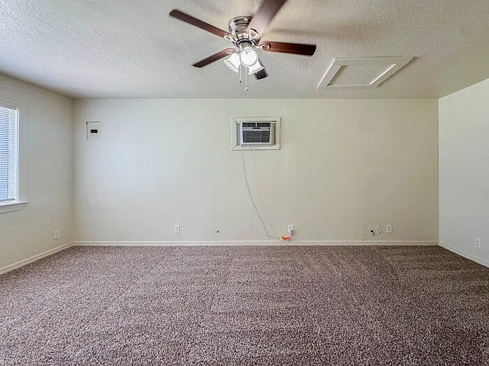 1916 Houston Pl — Photo 17