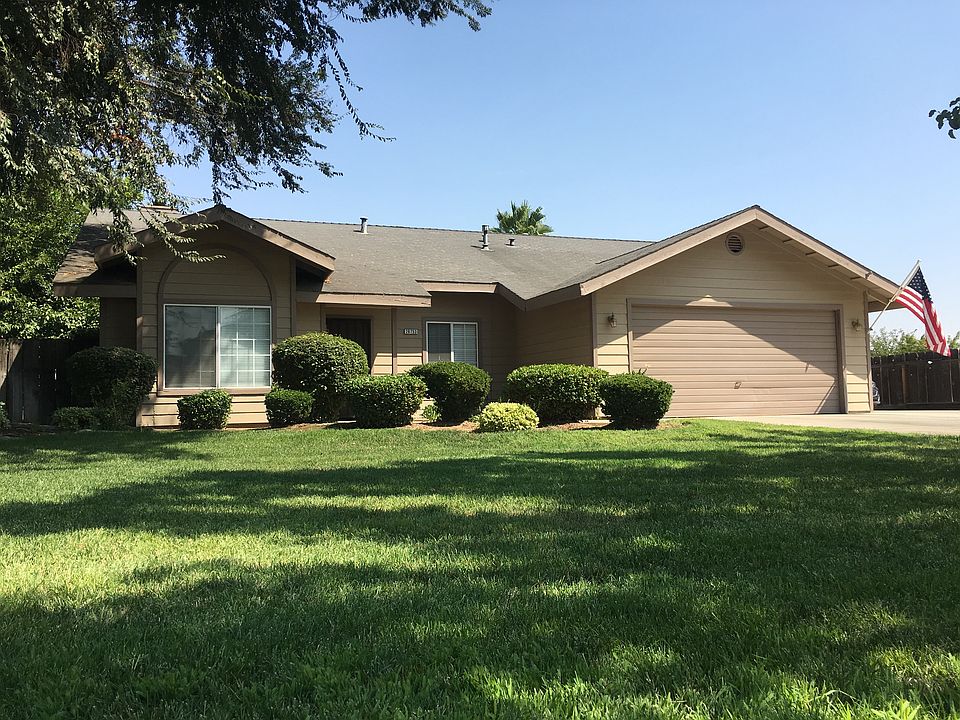 1st image of 26753 Club Dr