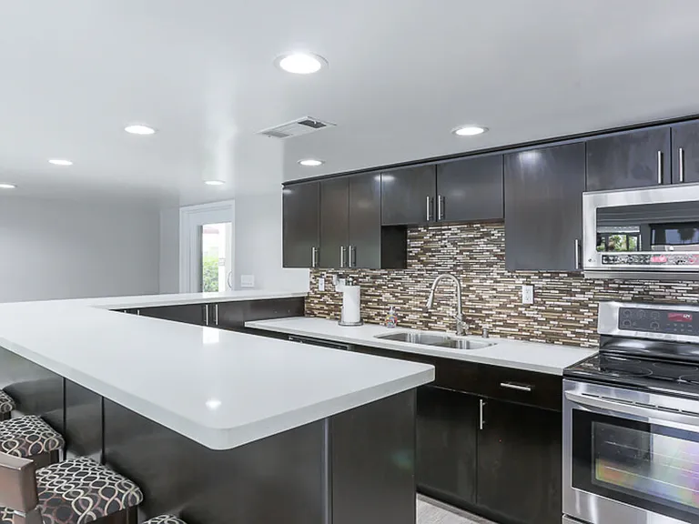 7250 Franklin Ave #1112 — Photo 25
