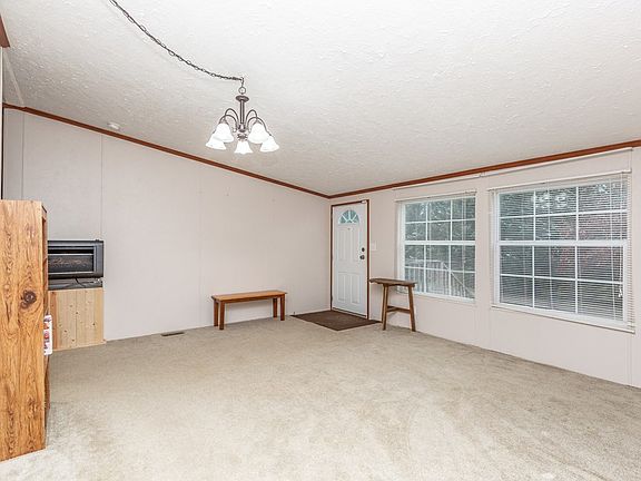 4th image of 4706 Mills Ln