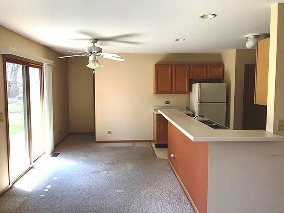 5th image of 345 Loyola Dr APT C