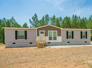 680 Railroad St, Claxton, GA 30417