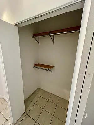 Rented by Building Equity Real Estate LLC | media 4