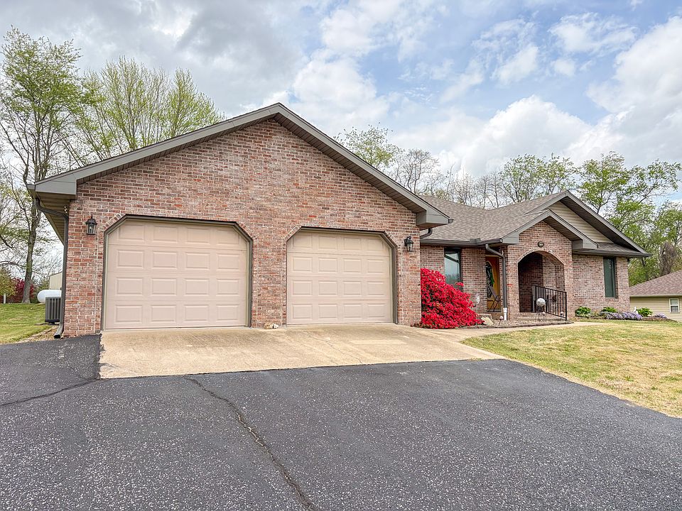 1st image of 712 Kaitlin Dr