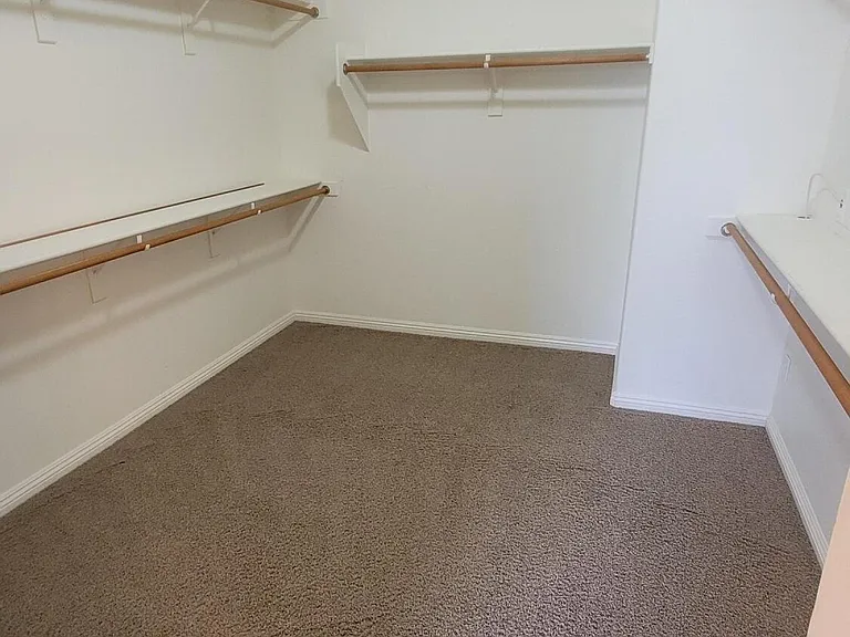 7318 N Kirsten Ave — Photo 31