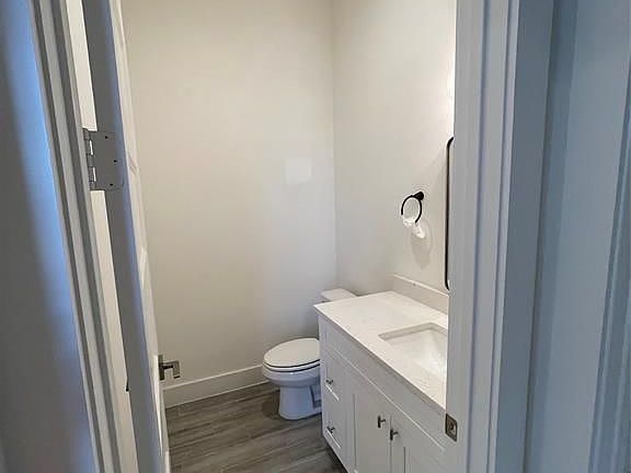 3rd image of 10435 Ashland Terrace Ln