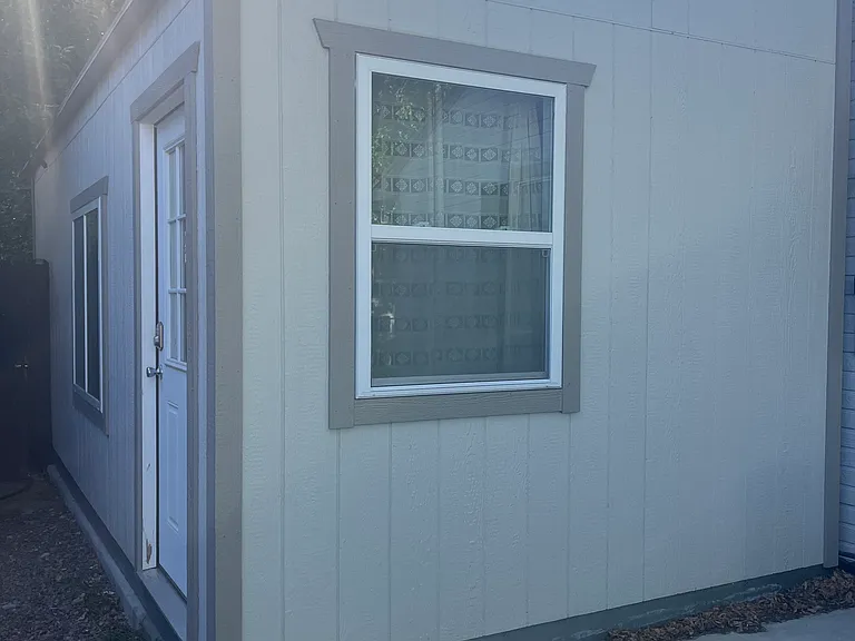 1155 N Xanthia St — Photo 14