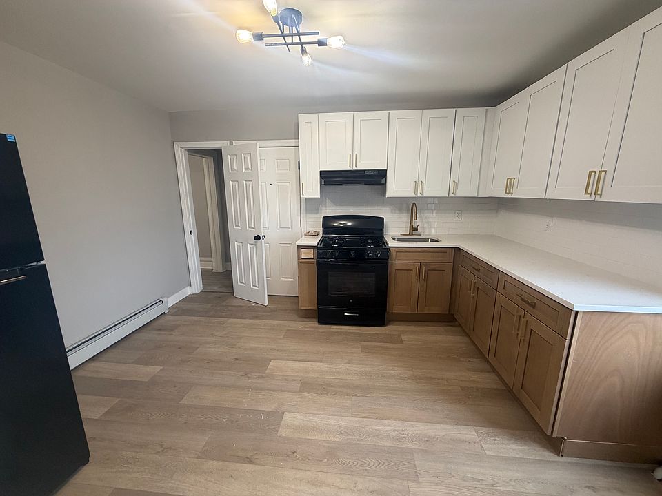 1st image of 86 No Grove St #1F
