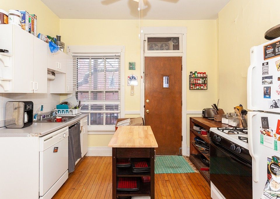 1st image of 1533 W Leland Ave #1W
