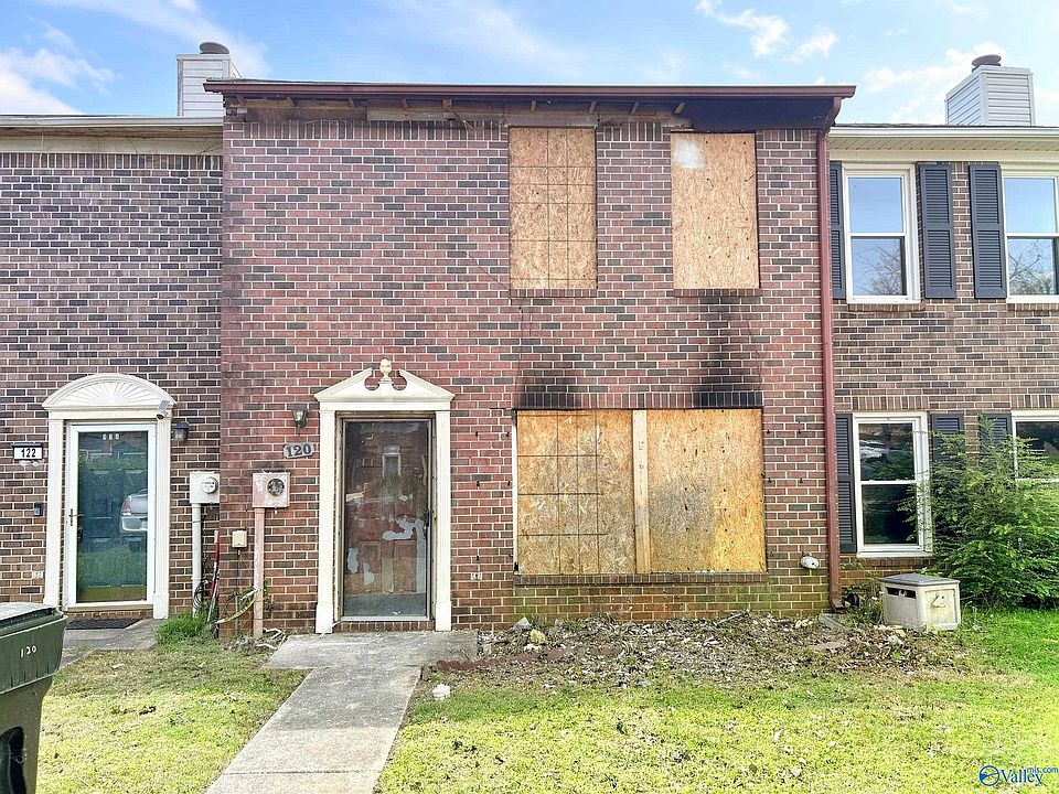 2nd image of 120 Crescent Cir