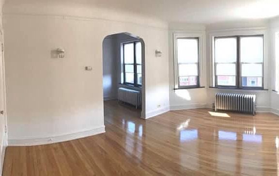 2nd image of 9218 S Bishop St APT 3B