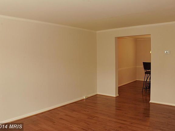 4th image of 7409 Meadowleigh Way
