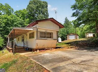 1513 Pine Valley Rd, Gainesville, GA 30501