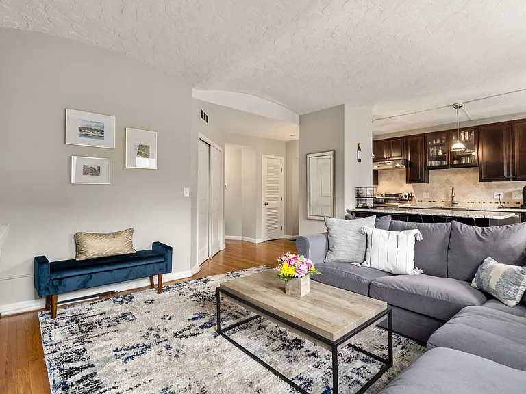 9 Battery St #7 — Photo 4