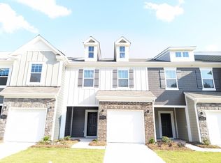 365 Abington St, Matthews, NC 28104