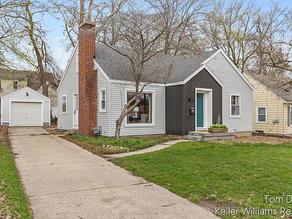 2nd image of 1831 Sylvan Ave SE
