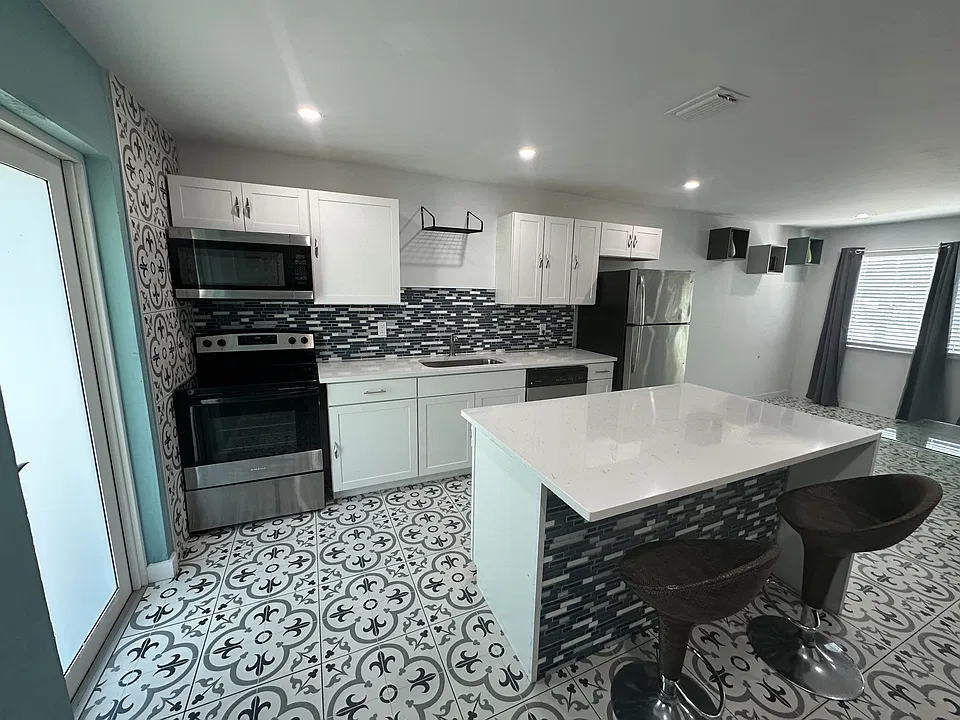 4008-4018 NW 5th Ave #3